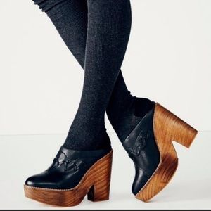 Free people clogs